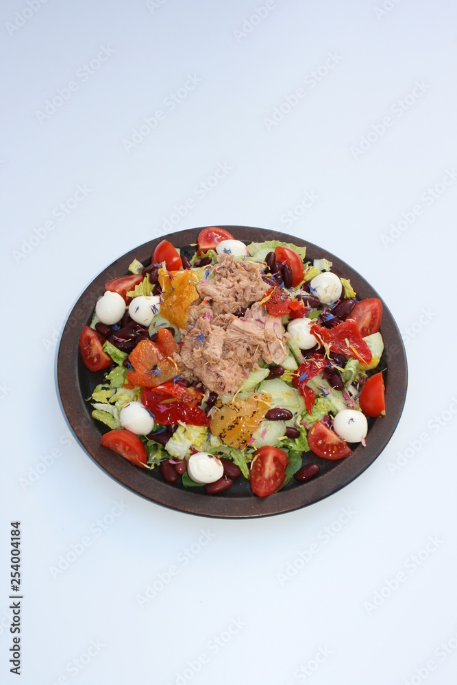 Salatteller. Gemischter Salat Salatteller. Gemischter Salat