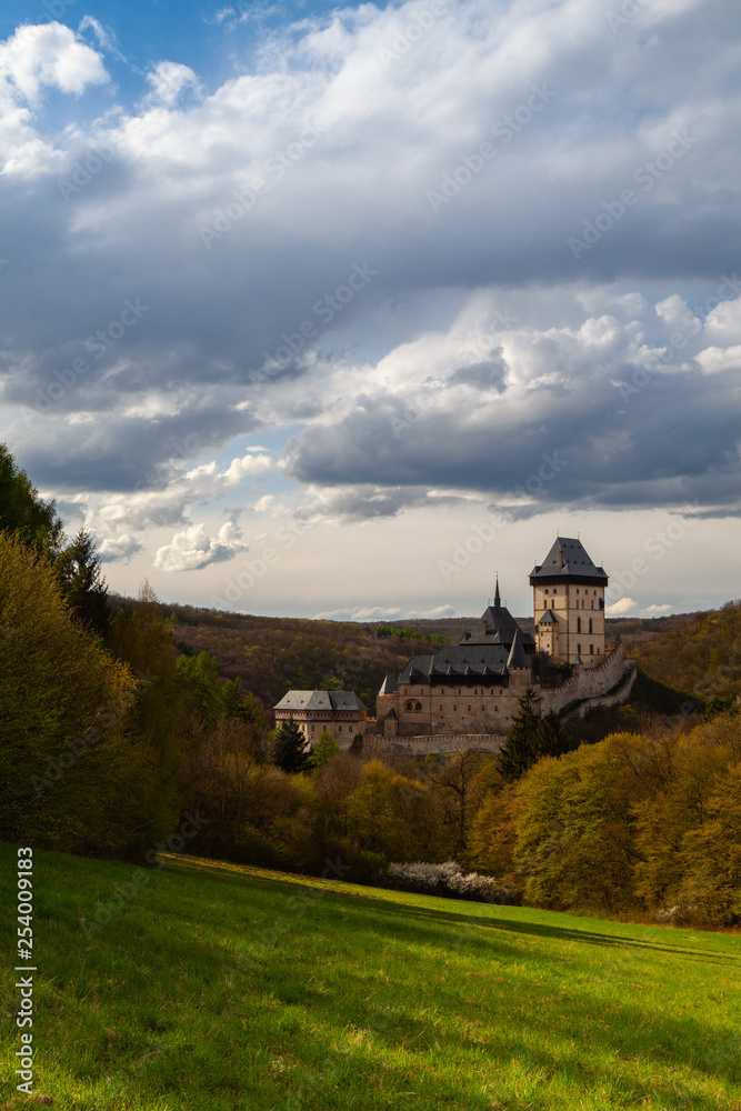 Obraz premium Famous Karlstejn castle near Prague in Czech Republic.
