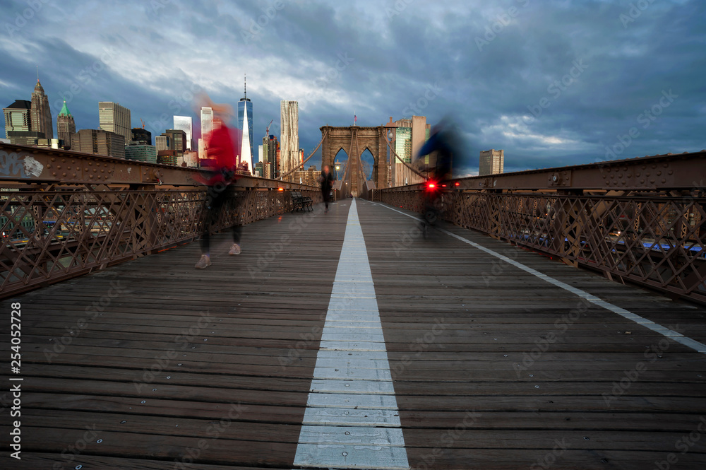 Obraz premium Brooklyn Bridge Sunrise Nowy Jork
