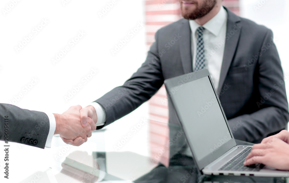 businessmen confirm the signing of the contract businessmen confirm the signing of the contract