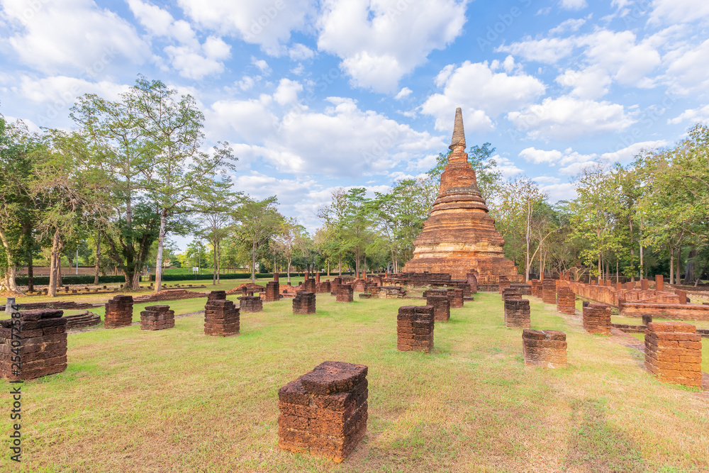 Wat Phra That temple in Kamphaeng Phet Historical Park, World Heritage site