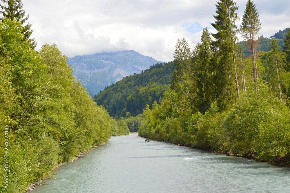 Obraz premium Rivière Giffre-6