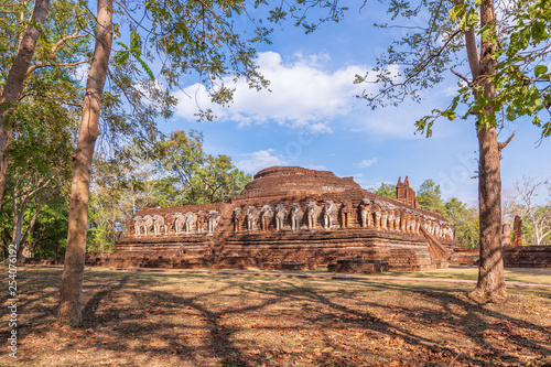 Wat Chang Rob temple in Kamphaeng Phet Historical Park, UNESCO World Heritage site