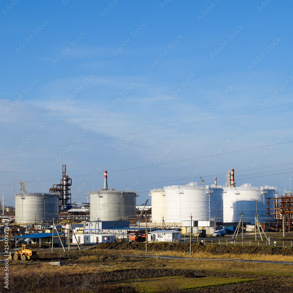 Tank the vertical steel. Capacities for storage of oil, gasoline, kerosene, the diesel and other liquids. Tank the vertical steel. Capacities for storage of oil, gasoline, kerosene, the diesel and other liquids.