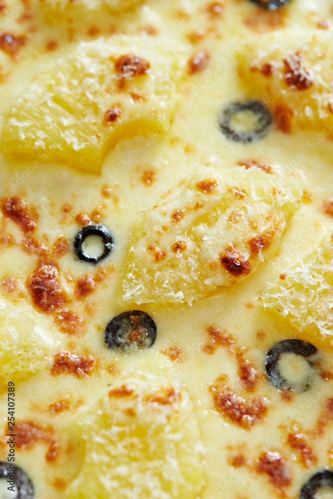Olive and pineapple pizza Olive and pineapple pizza
