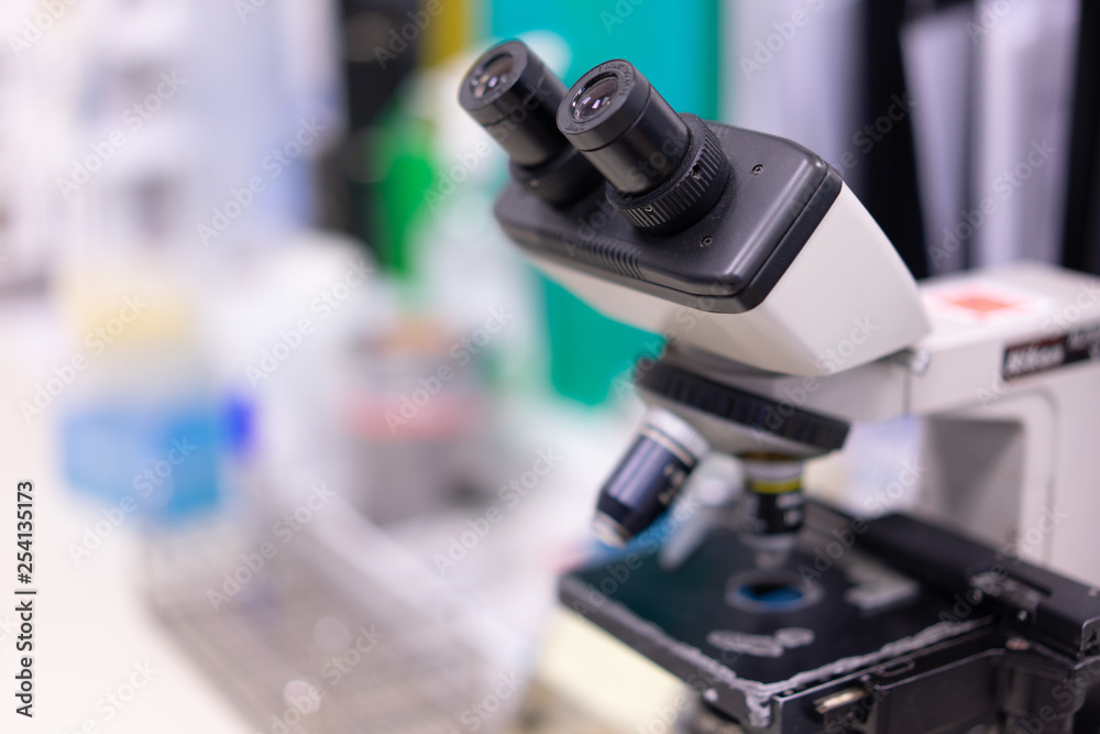 Old microscopes in science labs that are ready to use