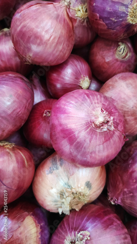 Fresh organic red onions