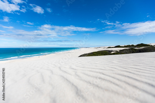 Obraz na plátně De hoop nature reserve white dunes and crystal clear waters of the Indian ocean