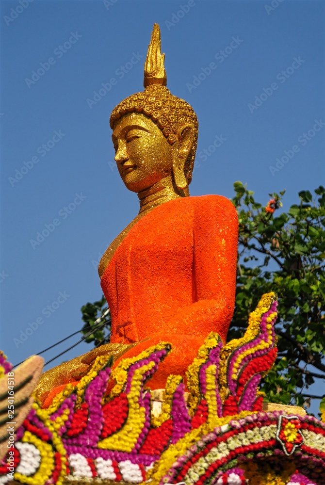 Obraz premium Bouddha en fleurs