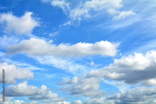 Obraz chmury na niebie