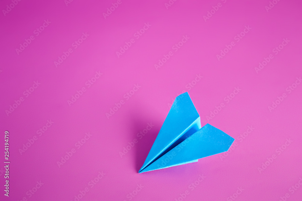Fototapeta premium paper airplane