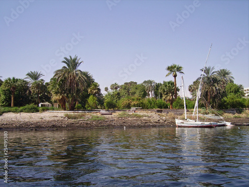 Egypte  felouques sur le Nil