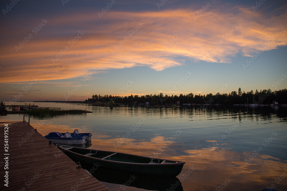 Obraz premium Sunset on the lake, The Bruce Peninsula