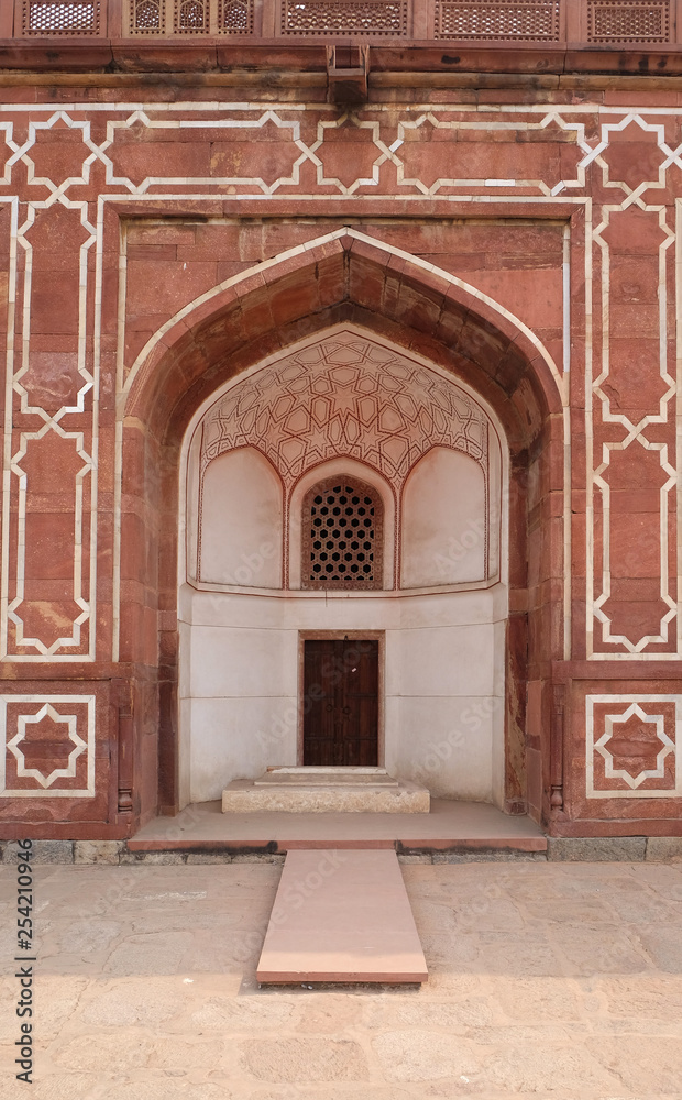 Architecture detail inside the Humayun's Tomb, built by Hamida Banu Begun in 1565-72, Delhi, India Architecture detail inside the Humayun's Tomb, built by Hamida Banu Begun in 1565-72, Delhi, India