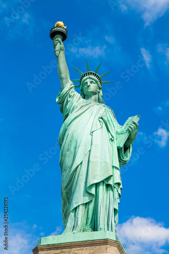 The Statue of Liberty on Liberty Island in New York © Michal Ludwiczak