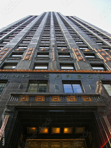 skyscrapers in chigago in the city