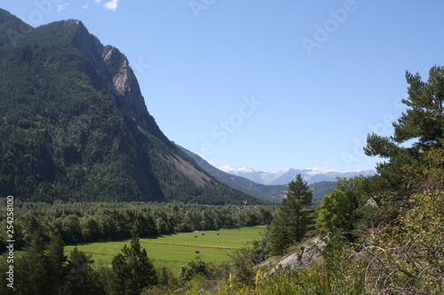 Guillestre, Hautes Alpes © hustinx