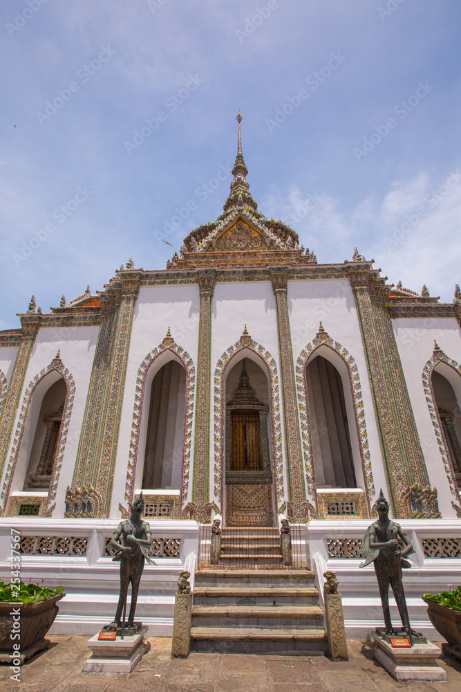 Phra Kaew Temple and the Royal Palace of Thailand Phra Kaew Temple and the Royal Palace of Thailand