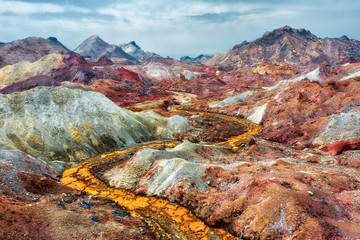 Papier peint photo Pantone 2025 Mocha Mousse Hormuz Island in the Hormuz straight, south Iran taken in January 2019 taken in hdr  © Lukas