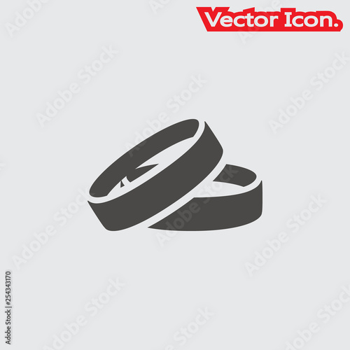 Ring icon isolated sign symbol and flat style for app, web and digital design. Vector illustration.