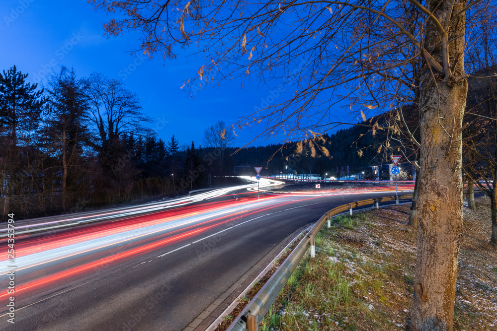 Kreisel in Lennestadt bei Nacht