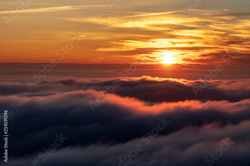 月山八合目駐車場から見る雲海　夕焼け