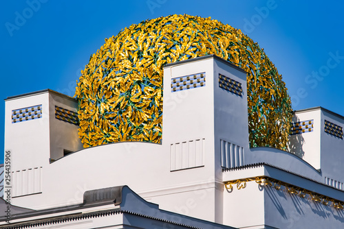 Bild auf Leinwand Close up of the gold colores cupola of the Secession Building in Vienna
