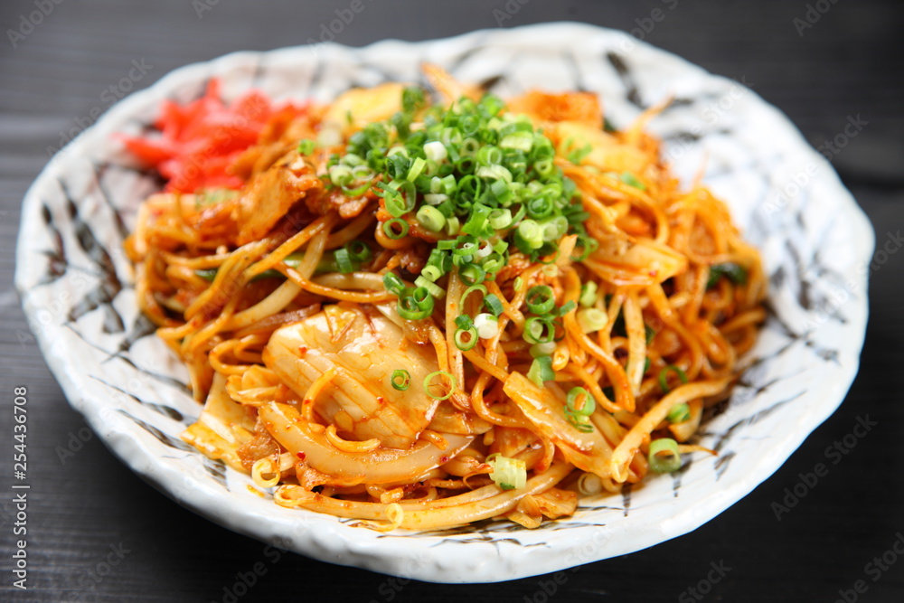 kimchi fried noodles