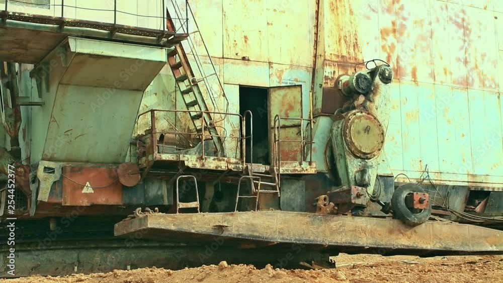 The mechanism of movement of the excavator. Walking excavator