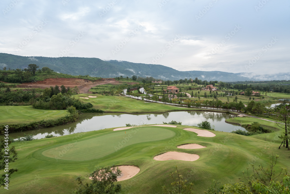 Obraz premium Golf course landscape