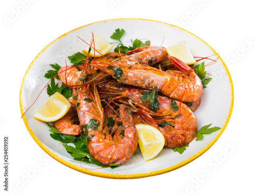 Grilled shrimps with lemon and parsley