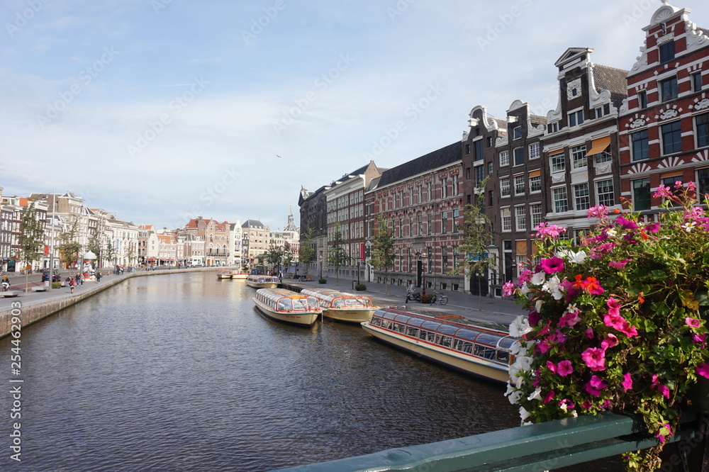 Obraz premium canal in amsterdam