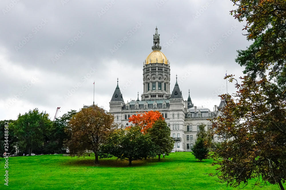 Hartford, Connecticut, USA The Connecticut State Capitol and the Green.