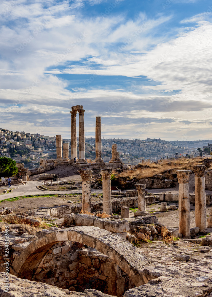 Fototapeta premium Temple of Hercules Ruins, Amman Citadel, Amman Governorate, Jordan