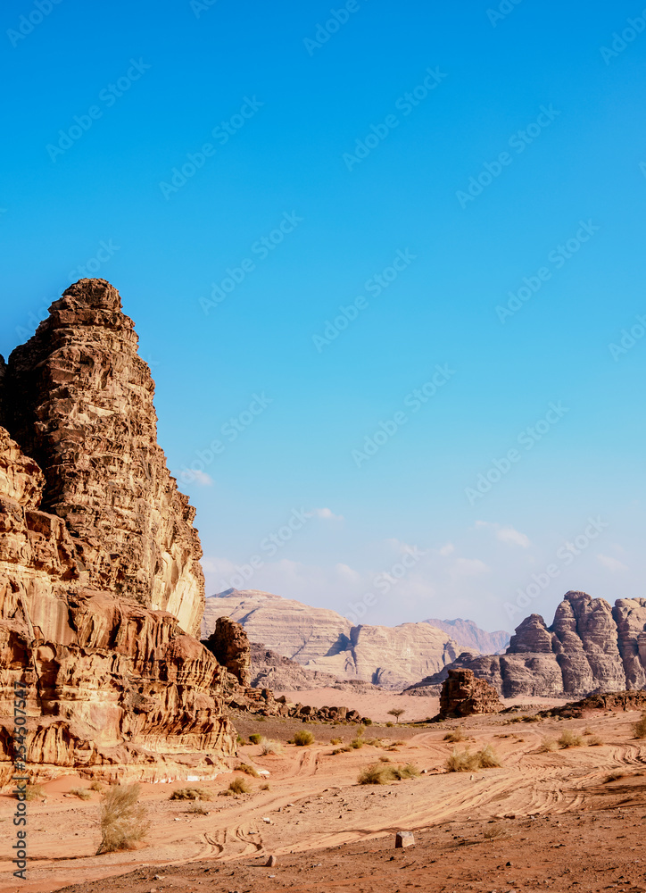 Fototapeta premium Landscape of Wadi Rum, Aqaba Governorate, Jordan