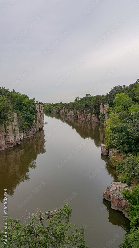 View of Palisades River on top of Queen and King Rock.