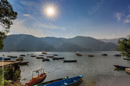Boote auf dem See Fewa bei Pokhara  Nepal
