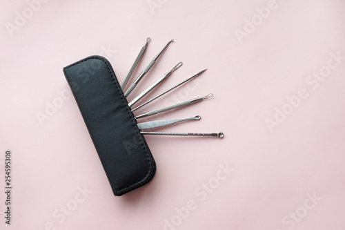 Papier peint Tools for removing acne