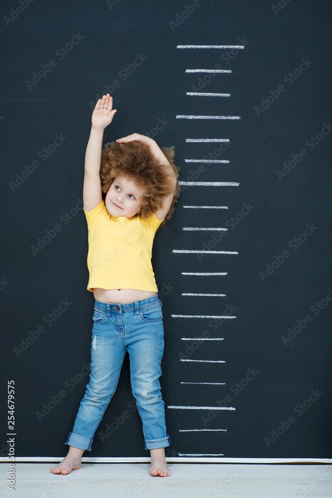 Child measure height Child measure height