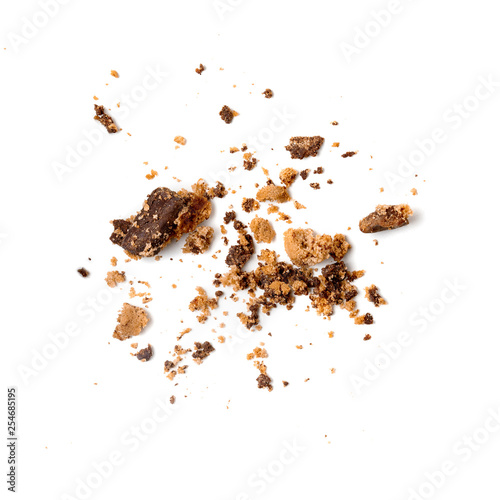 Foto Chocolate chip cookie with crumbs  isolated on white background