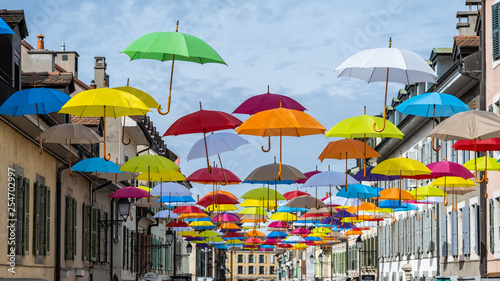 Pluie de parapluies sur Carouge © Julien Gaspoz