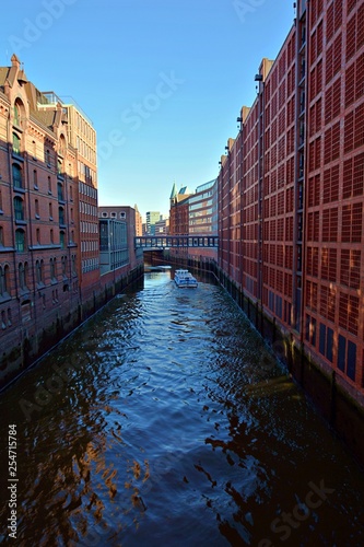 Canals of Hamburg... © samstoun