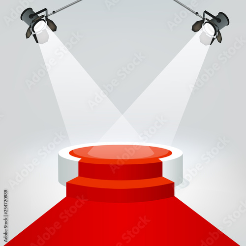 Concept de la réussite avec deux projecteurs qui illuminent un podium, pour présenter un événement médiatisé et distribuer des trophées à des célébrités.