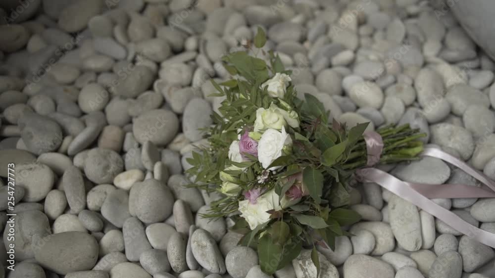 Bouquet of fresh roses. Festive bouquet of fresh flowers. Wedding bridal bouquet. Wedding flowers.