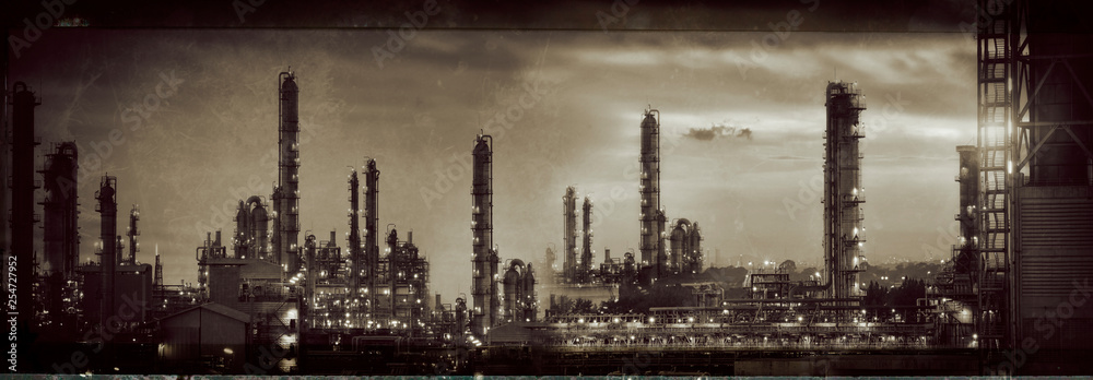 Obraz premium Oil refinery plant background for your work .