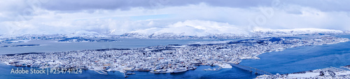 Panorama Stadt Tromsö, Norwegen im Winter
