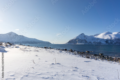 Europäisches Nordmeer, Küste Norwegen im Winter