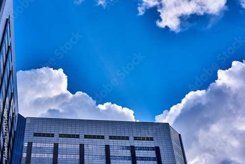 Canvas Print Reflection of Clouds in glass