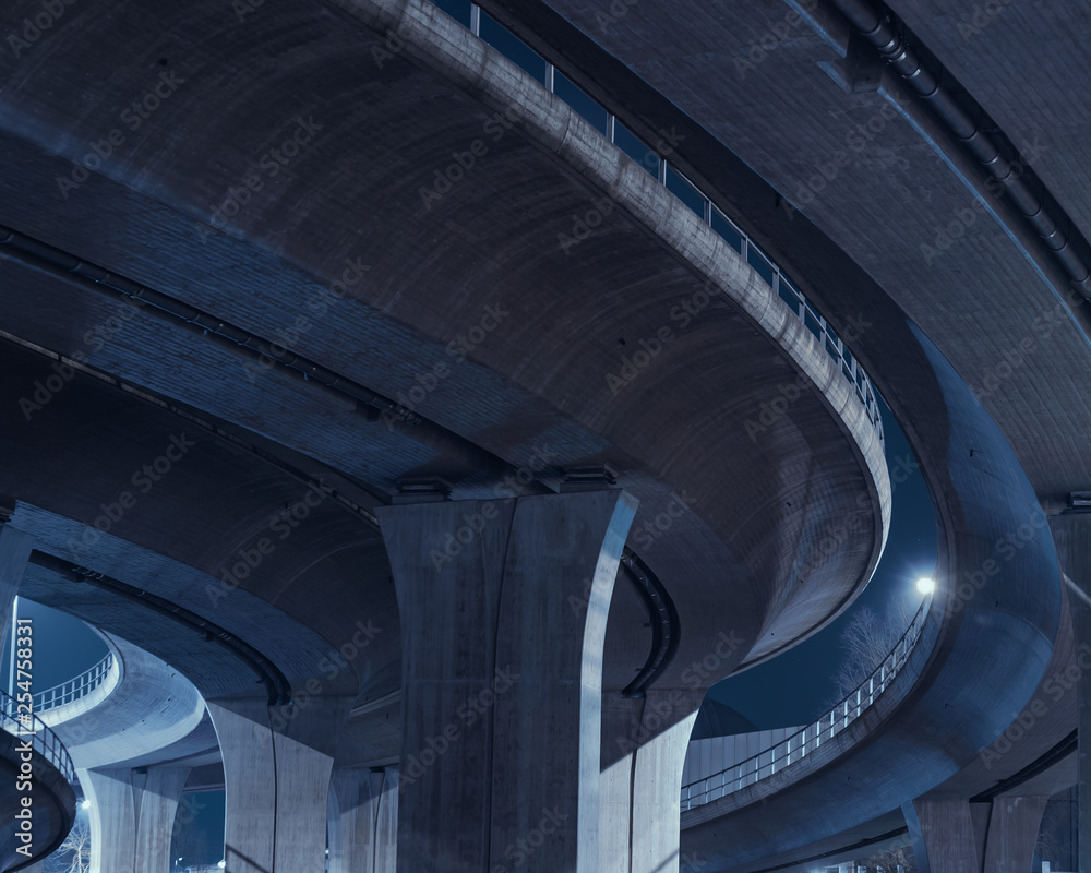 Fototapeta premium Bridge at night