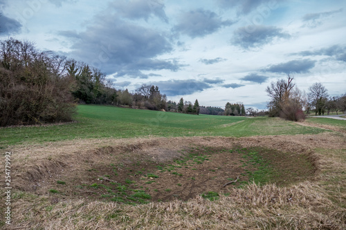 Abgelassener teich im Wasserschutzgebiet